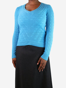 Ralph Lauren Bright blue cable knit v-neck sweater - size M