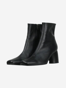 Ann Demeulemeester Black square toe boots with side zip - size EU 39