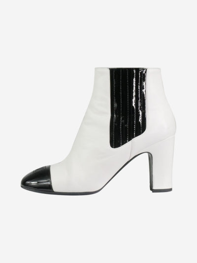 White leather ankle boots - size EU 38 Boots Chanel 