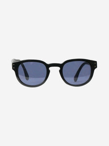 Gabrielle Geppert Black Luna sunglasses