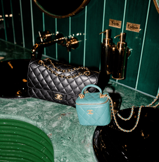5 Iconic Vintage Designer It-Bags That Are Trendy, Timeless & Worth The Investment
