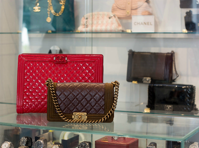 Buying second hand designer handbags