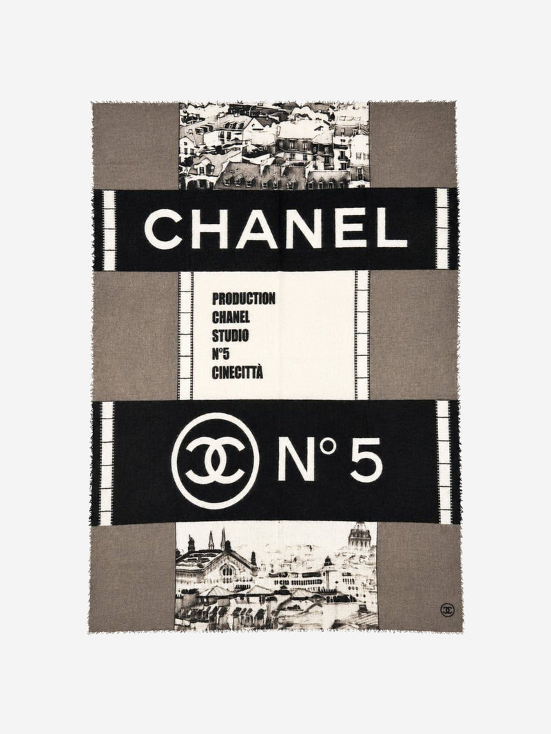 Grey N°5 scarf
