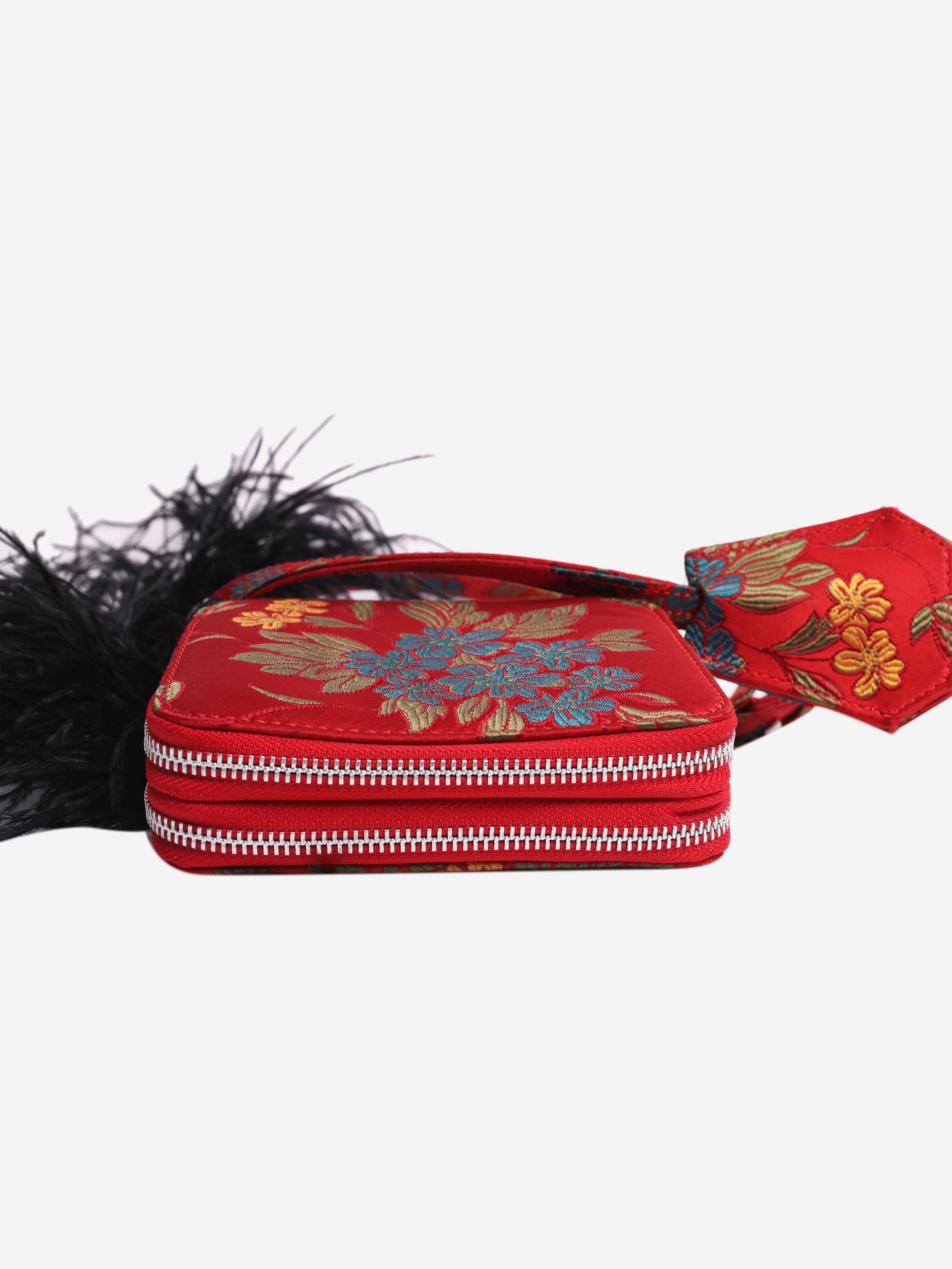 Red floral jacquard crossbody bag Cross-body bags Marques / Almeida 
