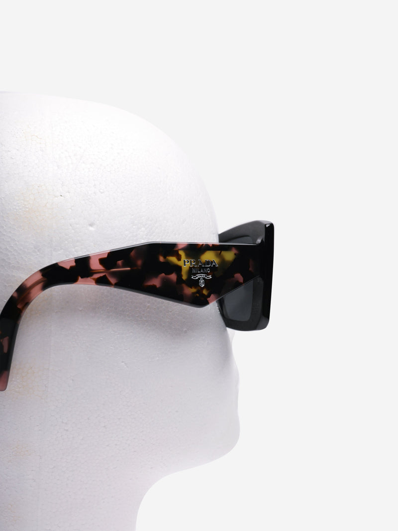 Black square-frame sunglasses Sunglasses Prada 