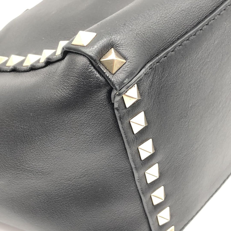 Black Rockstud leather tote bag