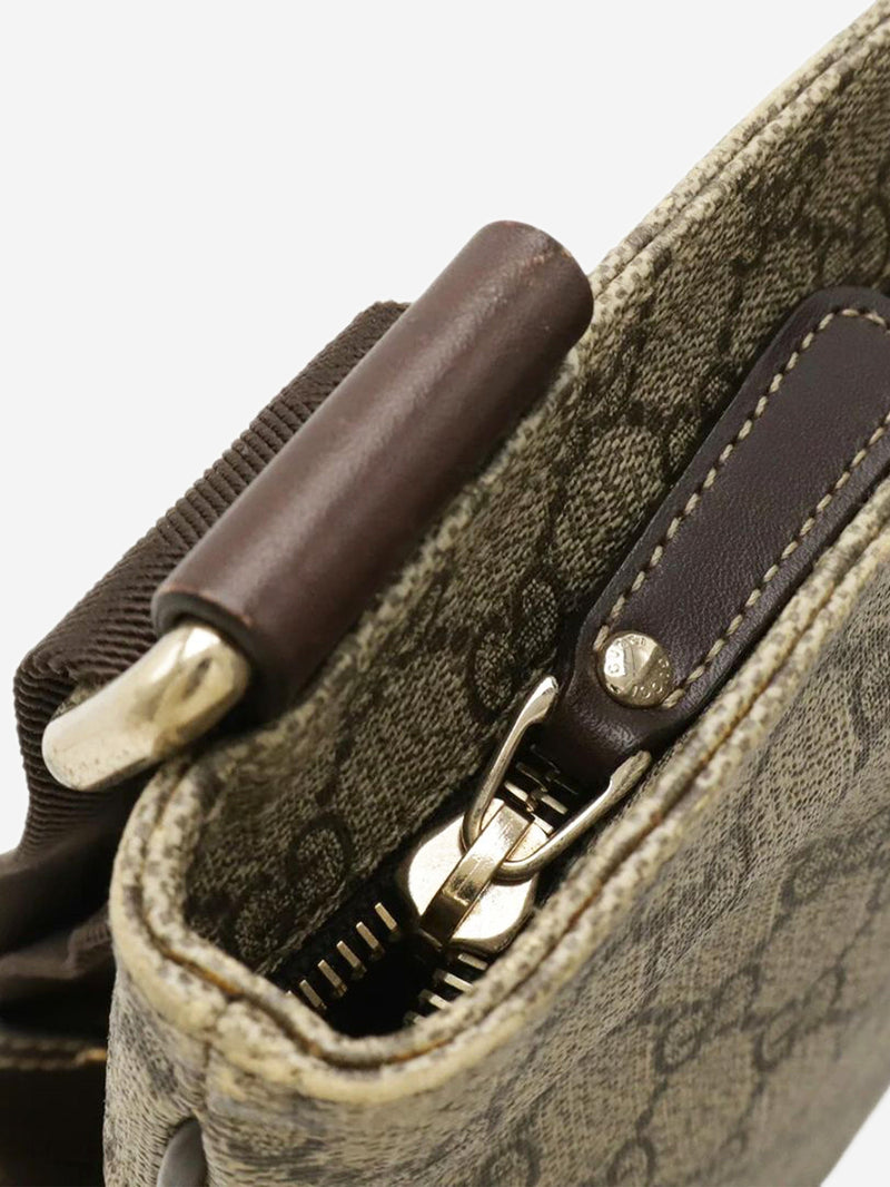 Brown GG Supreme shoulder bag Shoulder bags Gucci 
