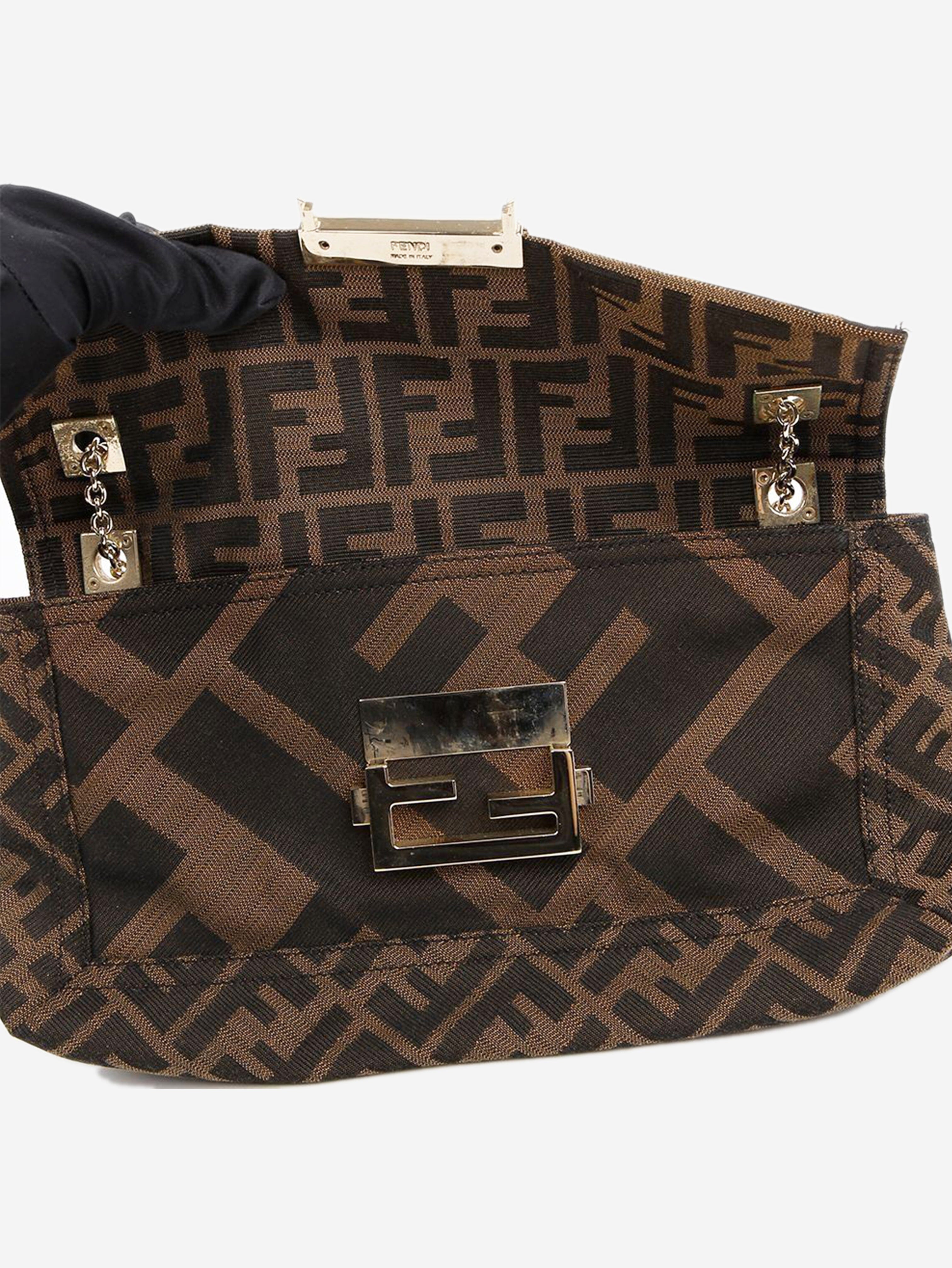 Brown Zucca Baguette bag Shoulder bags Fendi 