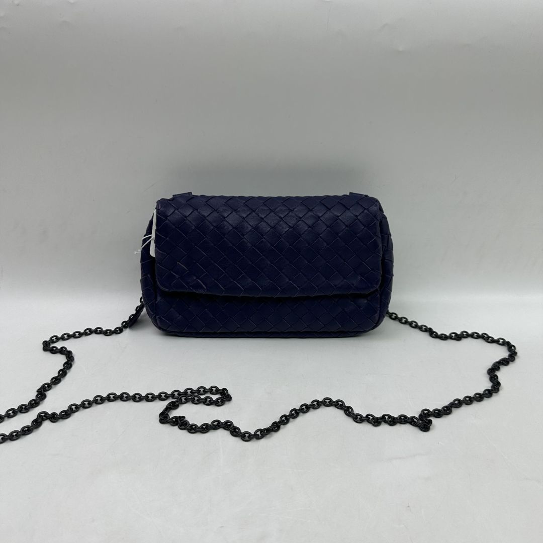 Blue Intrecciato leather crossbody pouch bag