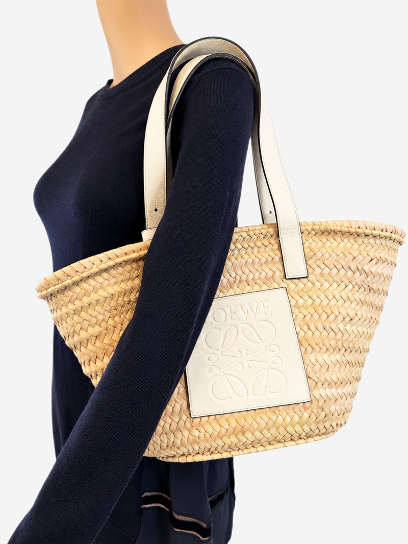 Natural palm leaf medium Basket bag Tote Bags Loewe 
