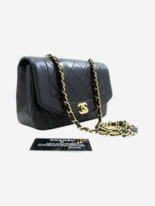 Chanel Black vintage 1991 small Diana shoulder bag