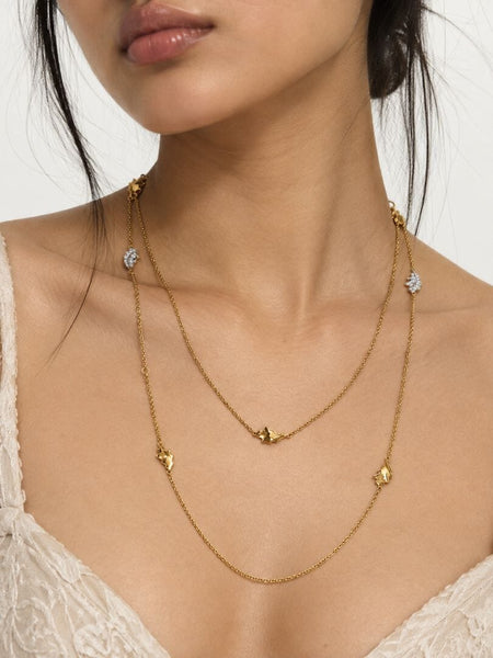 Gold woodland oak leaf necklace alternate image