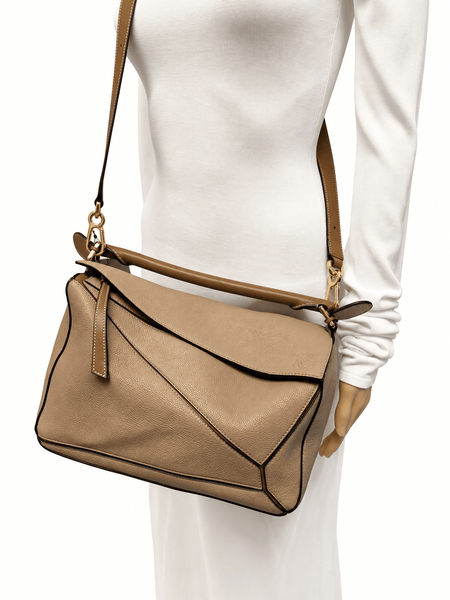 Neutral medium Puzzle bag alternate image