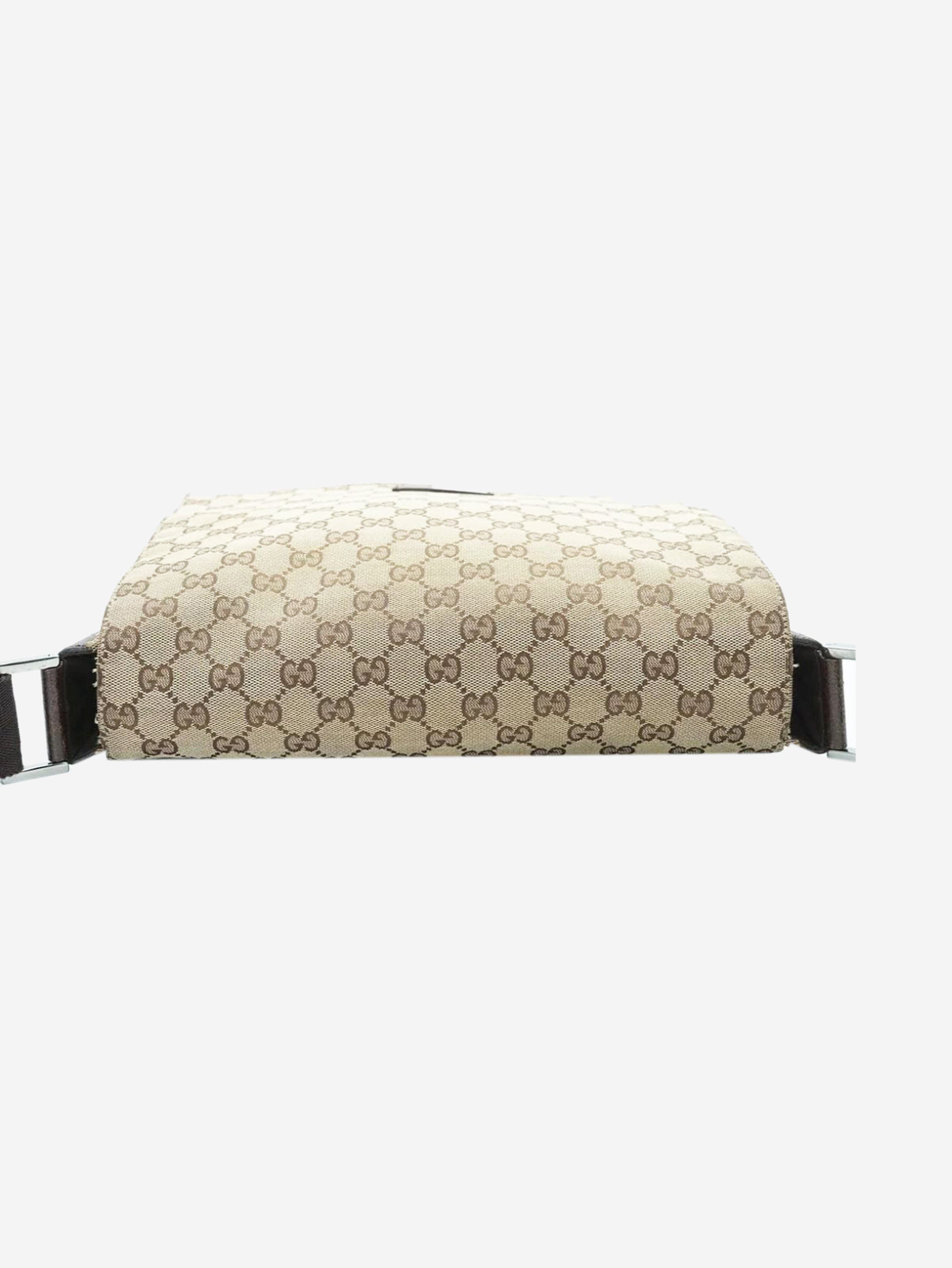 Brown GG canvas messenger bag Shoulder bags Gucci 