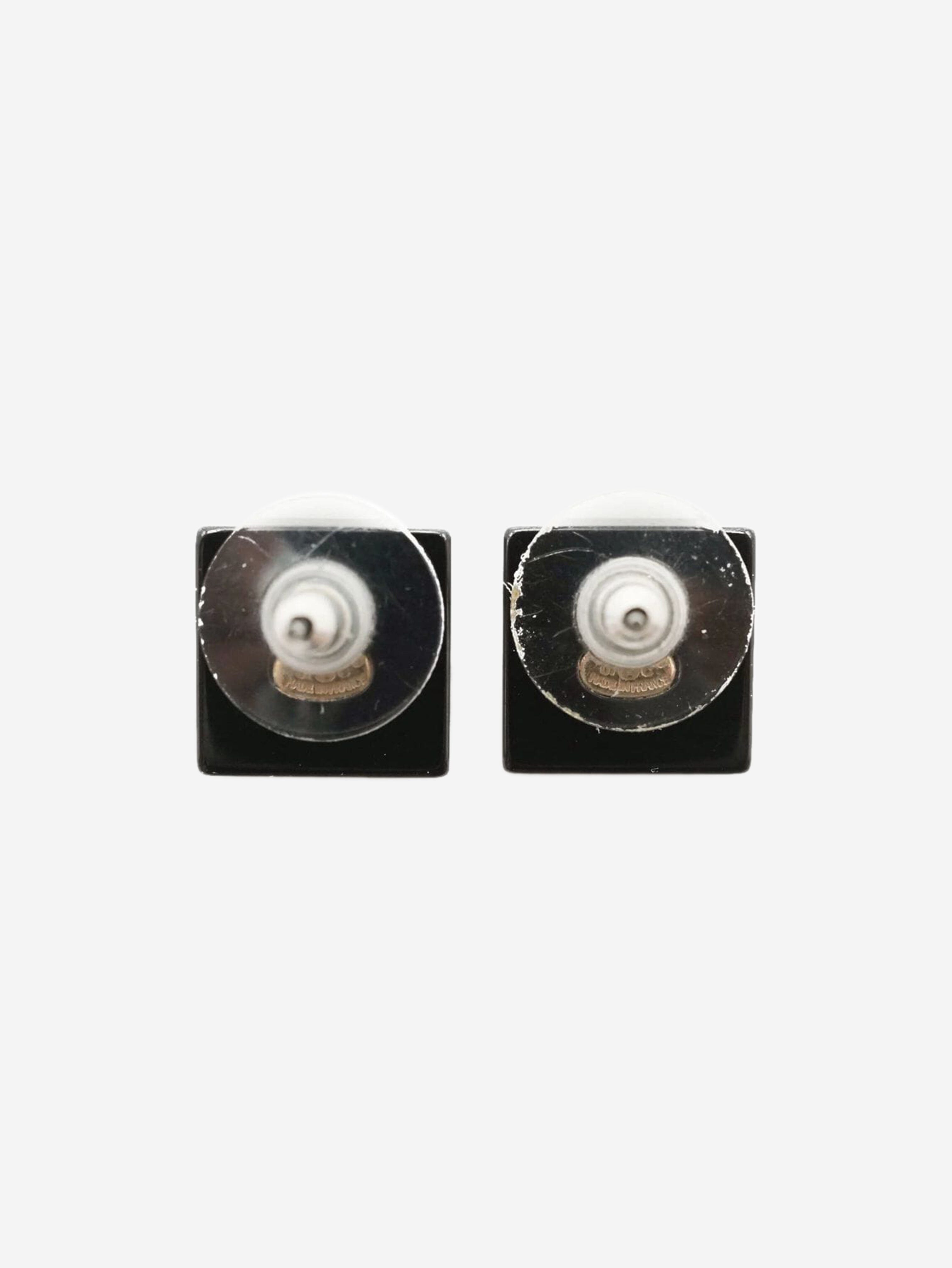 Black CC square stud earrings Earrings Chanel 