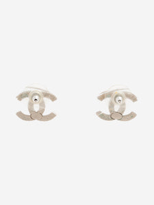 Chanel Grey CC stud earrings