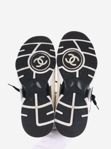 Chanel Cream and black CC suede trainers - size EU 42