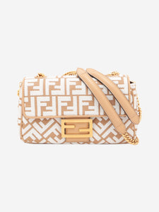 Fendi Beige Baguette chain midi shoulder bag