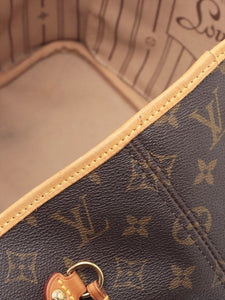 Louis Vuitton Brown 2009 Monogram Neverfull MM tote bag