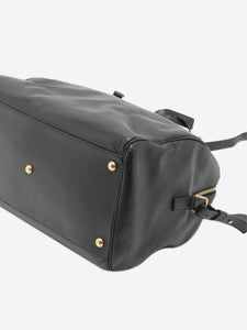Saint Laurent Black Classic Duffle 2way bag