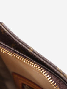 Louis Vuitton Brown vintage 2001 Monogram Looping GM bag