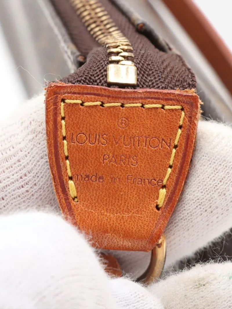 Brown vintage 1999 Monogram Pochette bag