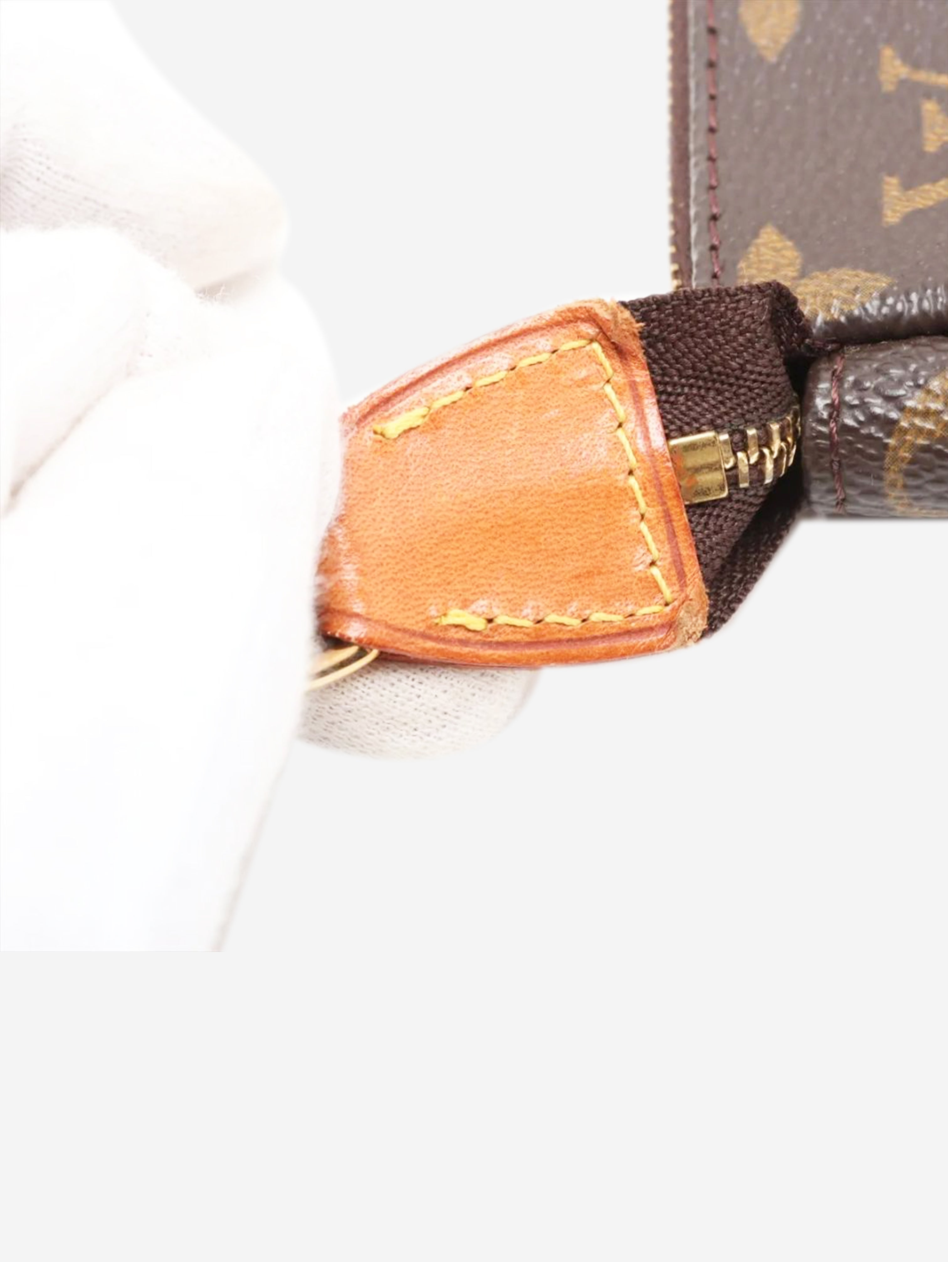 Brown vintage 1999 Monogram Pochette bag