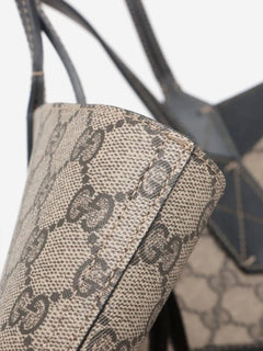 Brown GG Supreme tote bag Tote Bags Gucci 