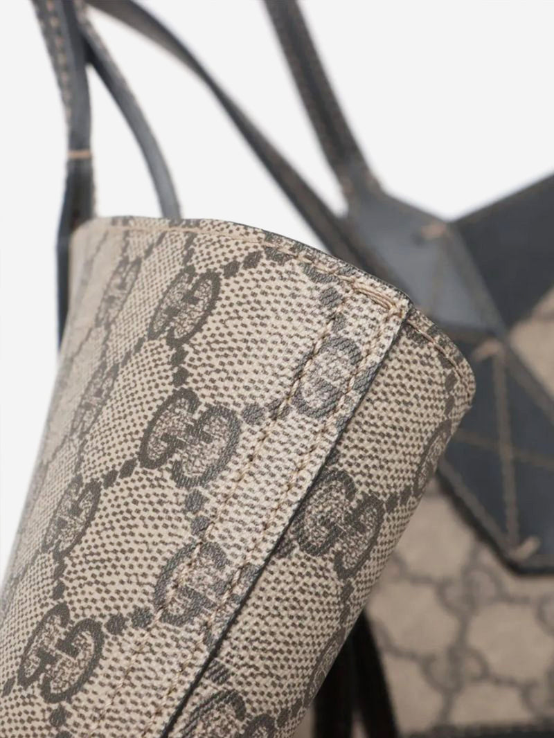 Brown GG Supreme tote bag Tote Bags Gucci 
