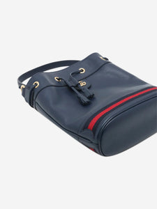 Gucci Blue Sherry Line leather bucket bag