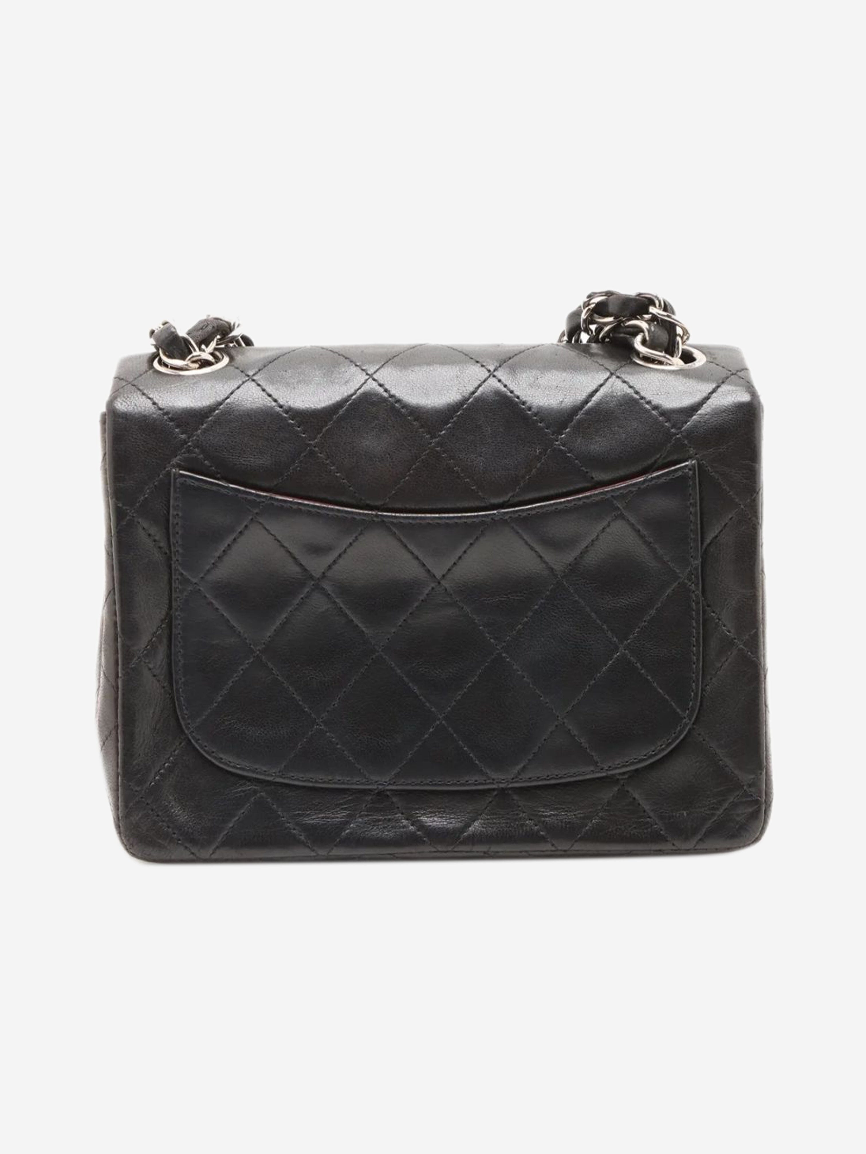 Black vintage 1996 mini lambskin Classic Single Flap bag Shoulder bags Chanel 