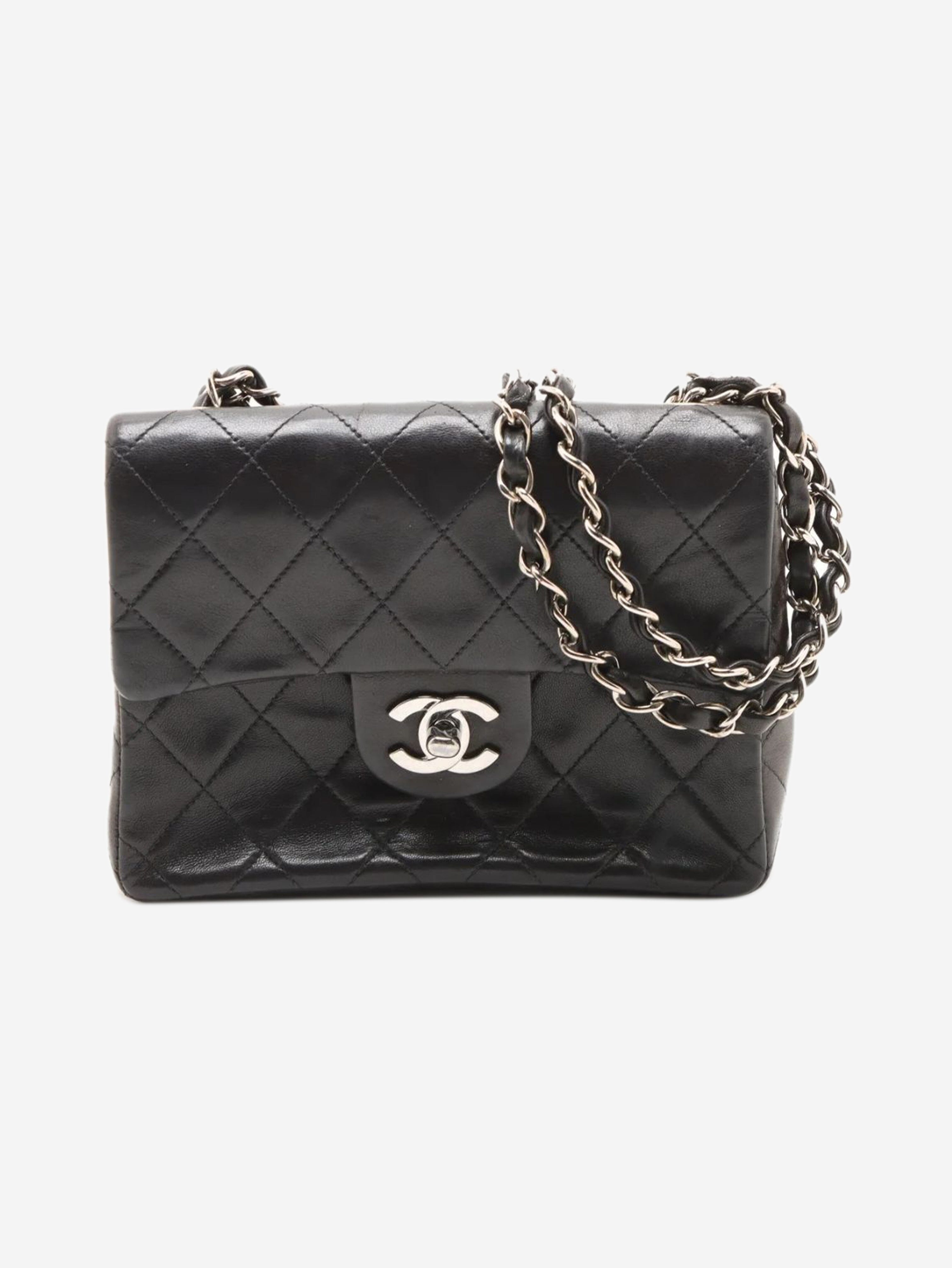 Black vintage 1996 mini lambskin Classic Single Flap bag Shoulder bags Chanel 