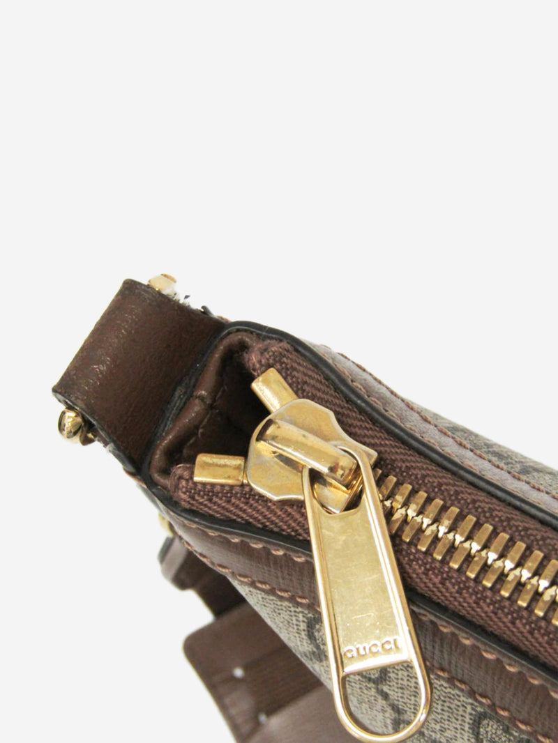 Brown GG Supreme messenger bag Shoulder bags Gucci 