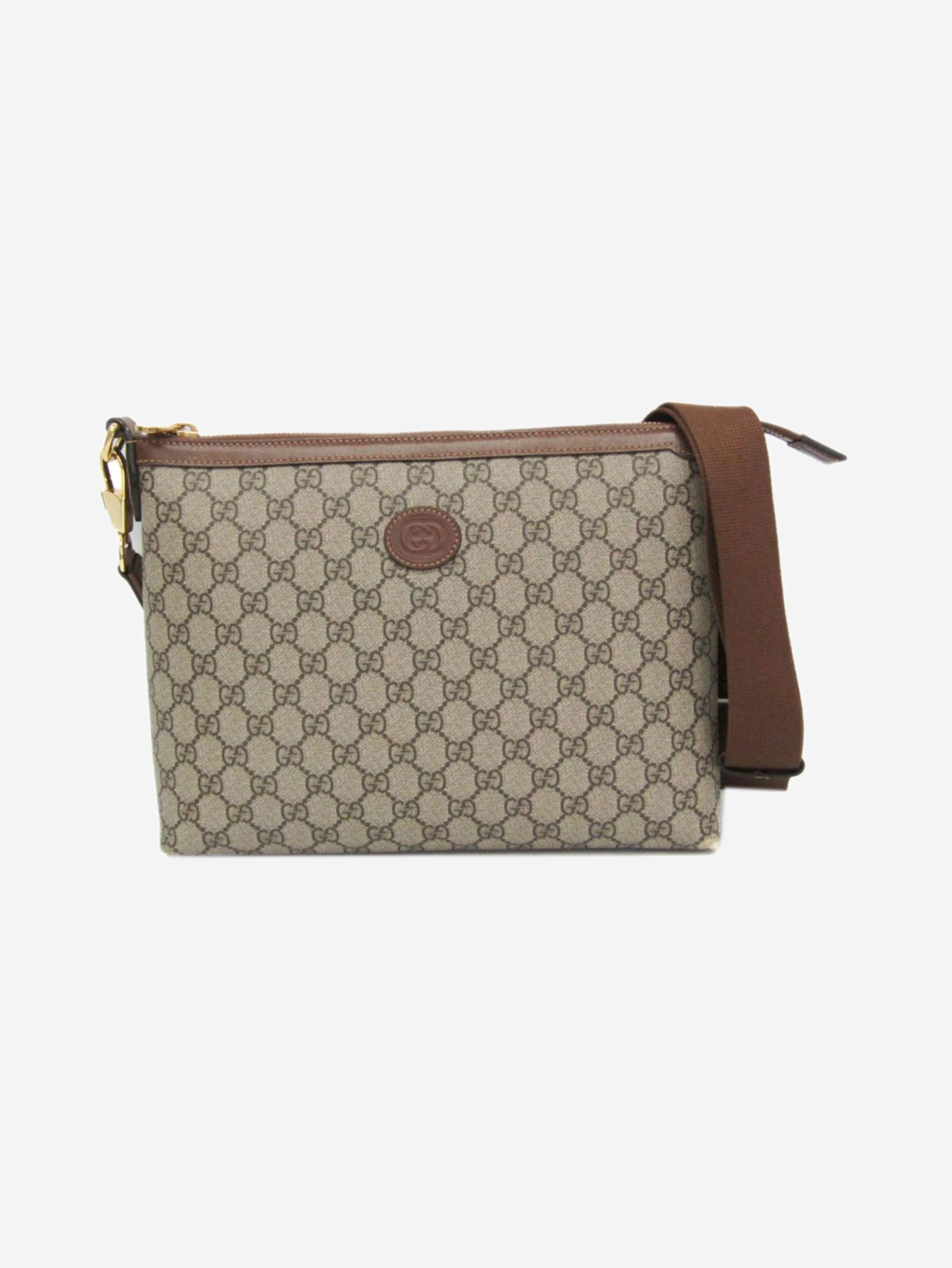 Brown GG Supreme messenger bag Shoulder bags Gucci 