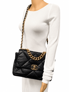 Black 19 lambskin quilted chain shoulder bag Shoulder bags Chanel 