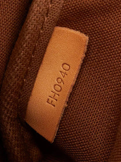 Brown vintage 1990 Monogram Saumur 30 bag Cross-body Bags Louis Vuitton 