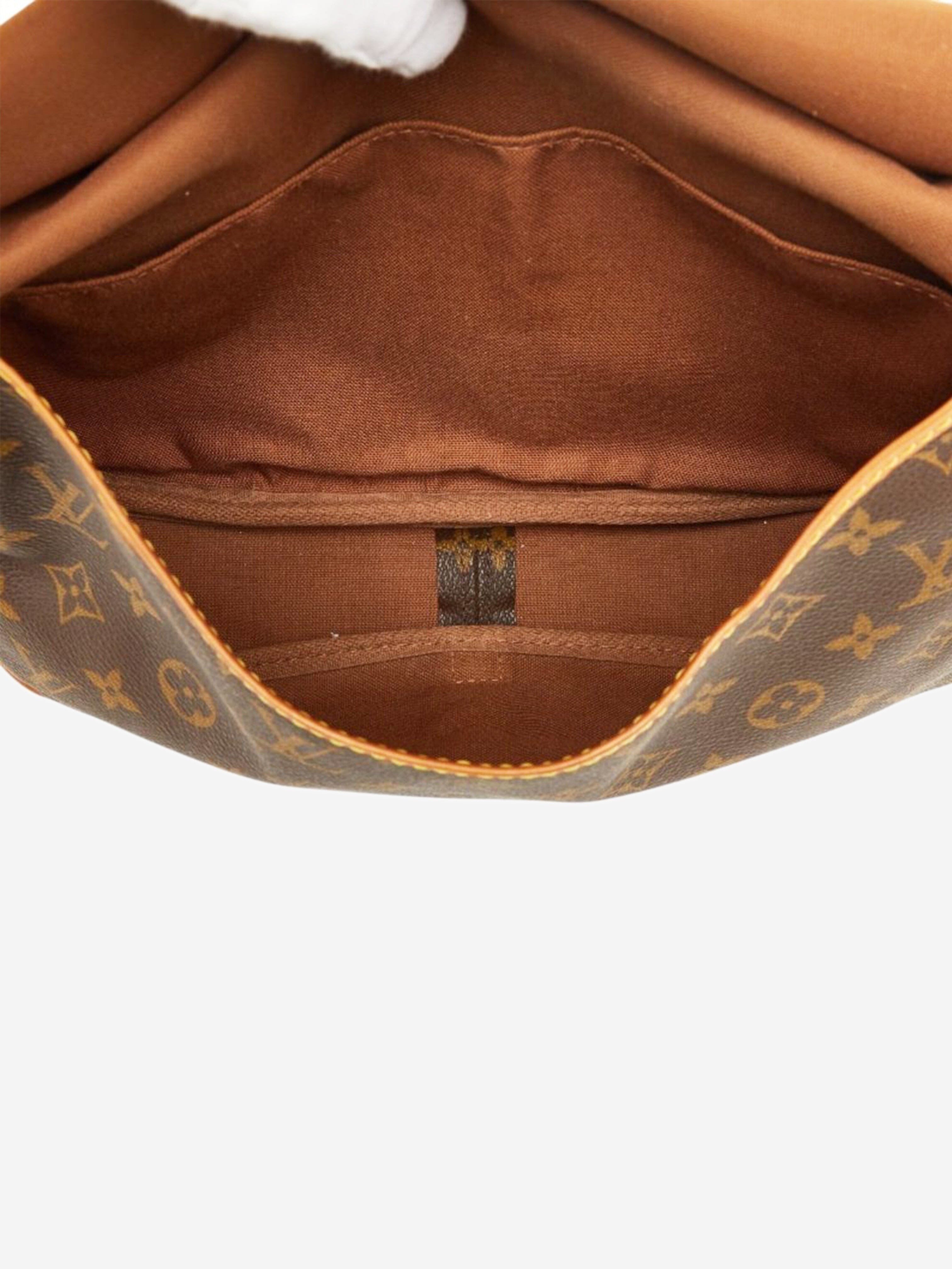 Brown vintage 1990 Monogram Saumur 30 bag Cross-body Bags Louis Vuitton 