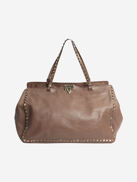 Brown rockstud leather tote bag product image