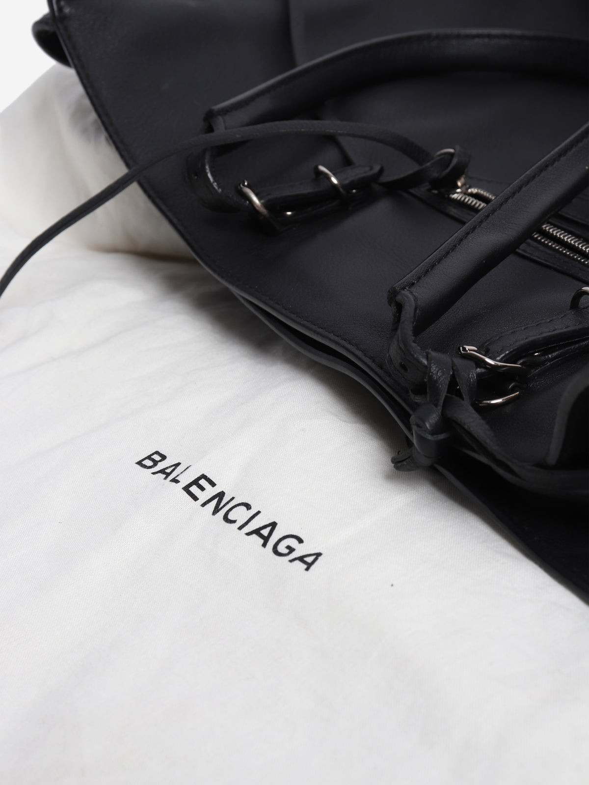 Black Papier leather bag