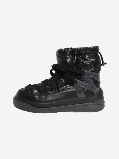 Black lace up winter boots - size EU 39 (UK 6) Boots Moncler 