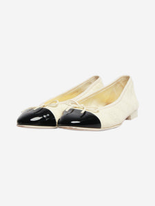 Chanel White ballet flats with cc and diamond stitching - size EU 38.5