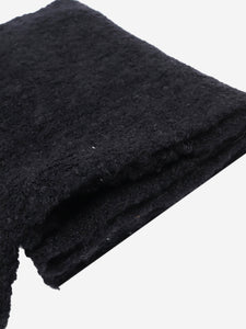 Joseph Joseph Black boucle knit scarf - size