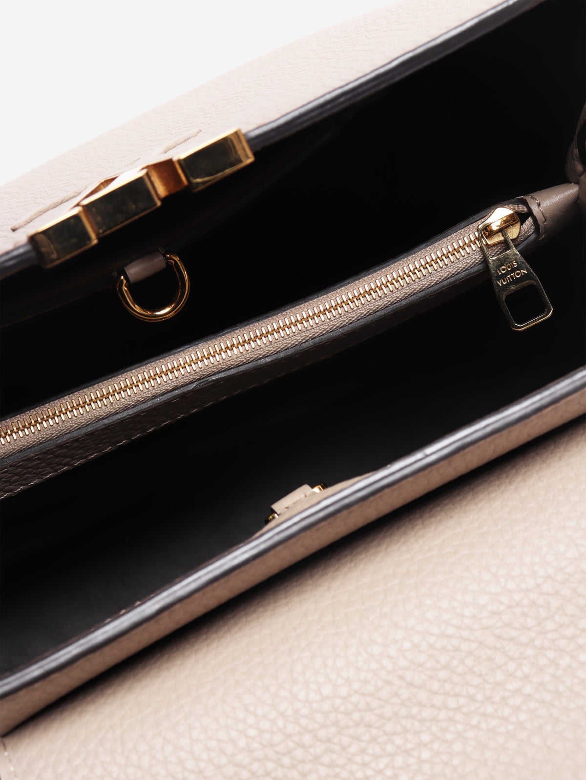 Neutral Taurillon leather Capucines MM top handle bag Top Handle Bags Louis Vuitton 