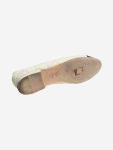 Chanel White ballet flats with cc and diamond stitching - size EU 38.5