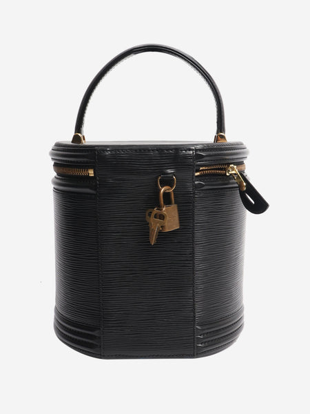 Black Epi leather vanity bag alternate image