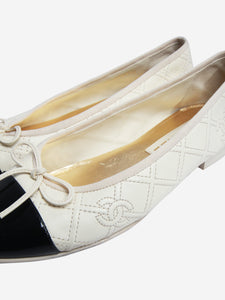 Chanel White ballet flats with cc and diamond stitching - size EU 38.5