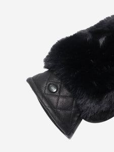 Goldbergh Goldbergh Black faux fur covered gloves - size