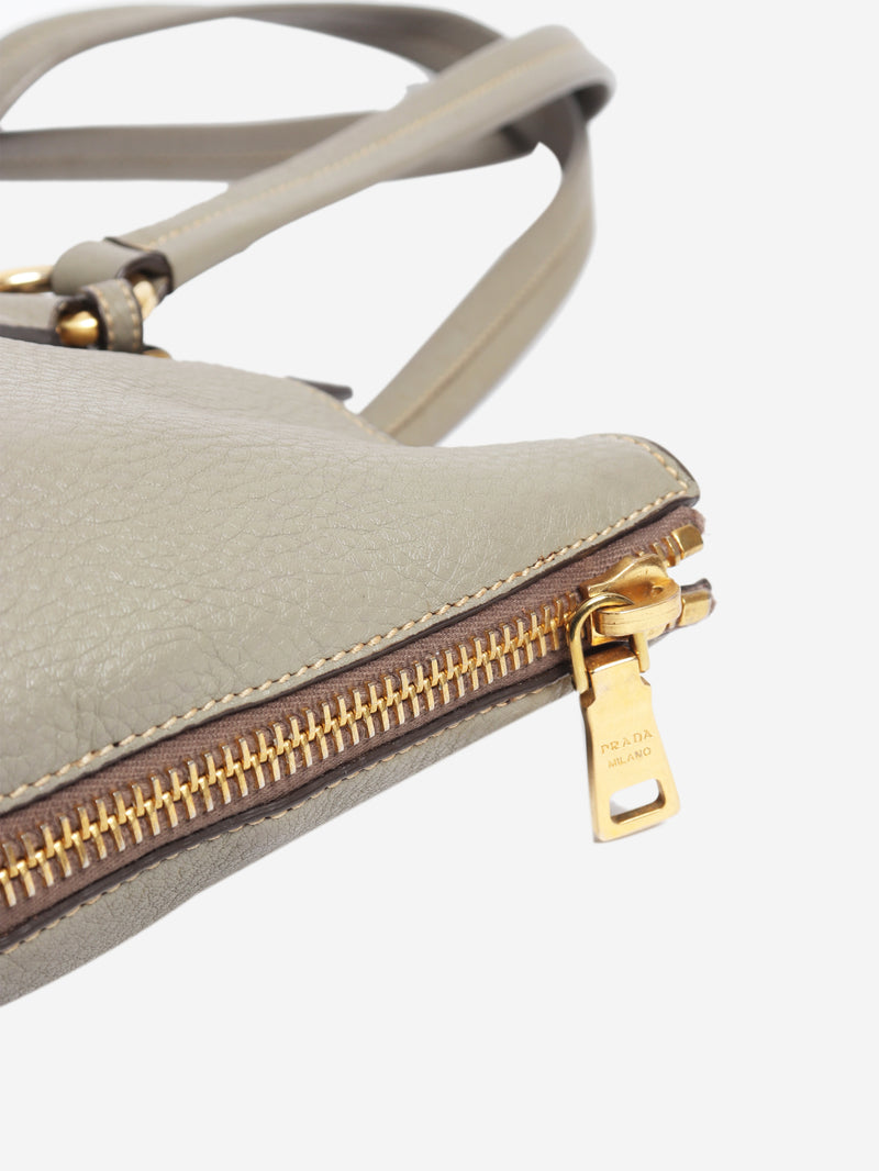Grey Vitello Daino side-zip Shopper tote