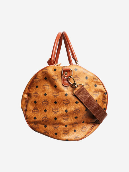 Tan duffle bag alternate image