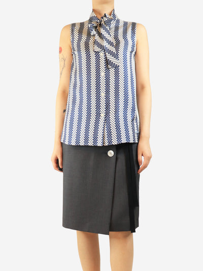 Blue silk sleeveless zig-zag blouse - size UK 8 Tops Prada 